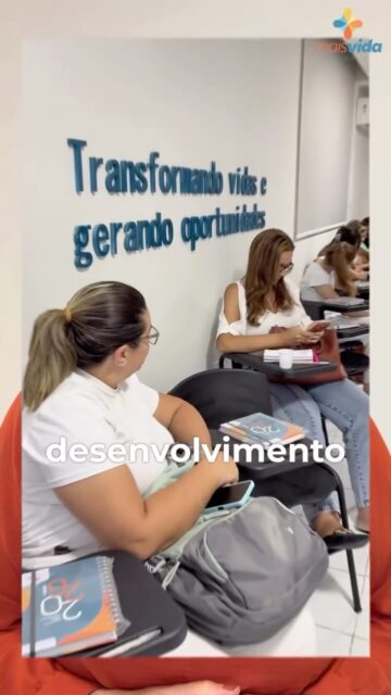 💙 Conhecimento, troca de experiências e desenvolvimento profissional marcaram mais uma edição do Método Mais Vida na Prática!

Nos dias 14 e 15 de setembro, reunimos nossos enfermeiros na sede da Mais Vida Cooperativa para uma capacitação sobre liderança, gestão de tempo e comunicação efetiva.

Um momento dedicado ao fortalecimento de habilidades essenciais para o dia a dia dos profissionais, reforçando nosso compromisso com a valorização dos cooperados e a qualidade da assistência em saúde.

✨ E quem melhor para contar como foi essa experiência do que quem participou dela?

Dê o play e venha conferir o que os nossos cooperados acharam desse encontro! 🎥

#maisvidacooperativa #métodomaisvida #cooperativismo #capacitaçãoprofissional #somoscoop